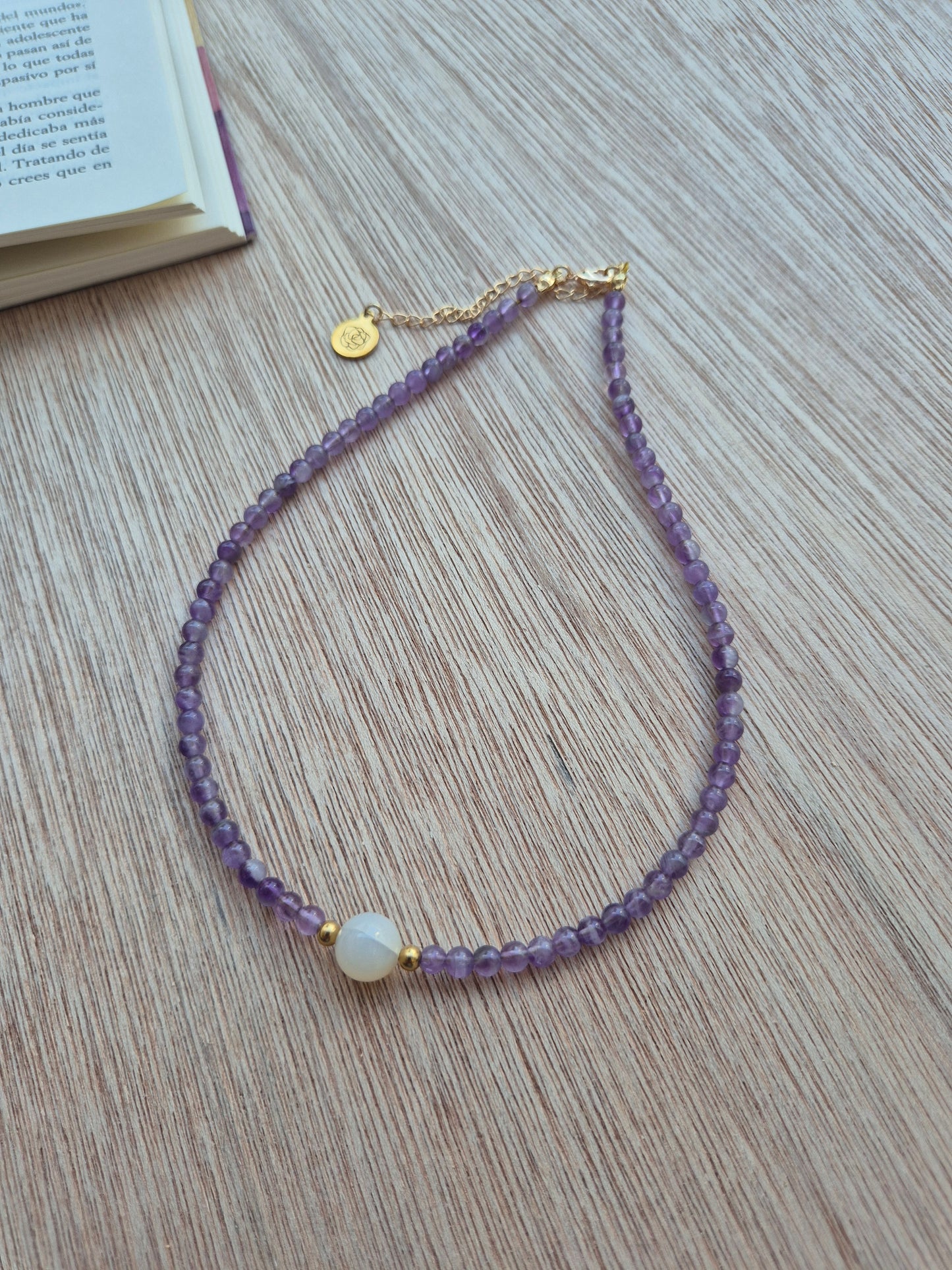 Choker amatista con cuarzo blanco