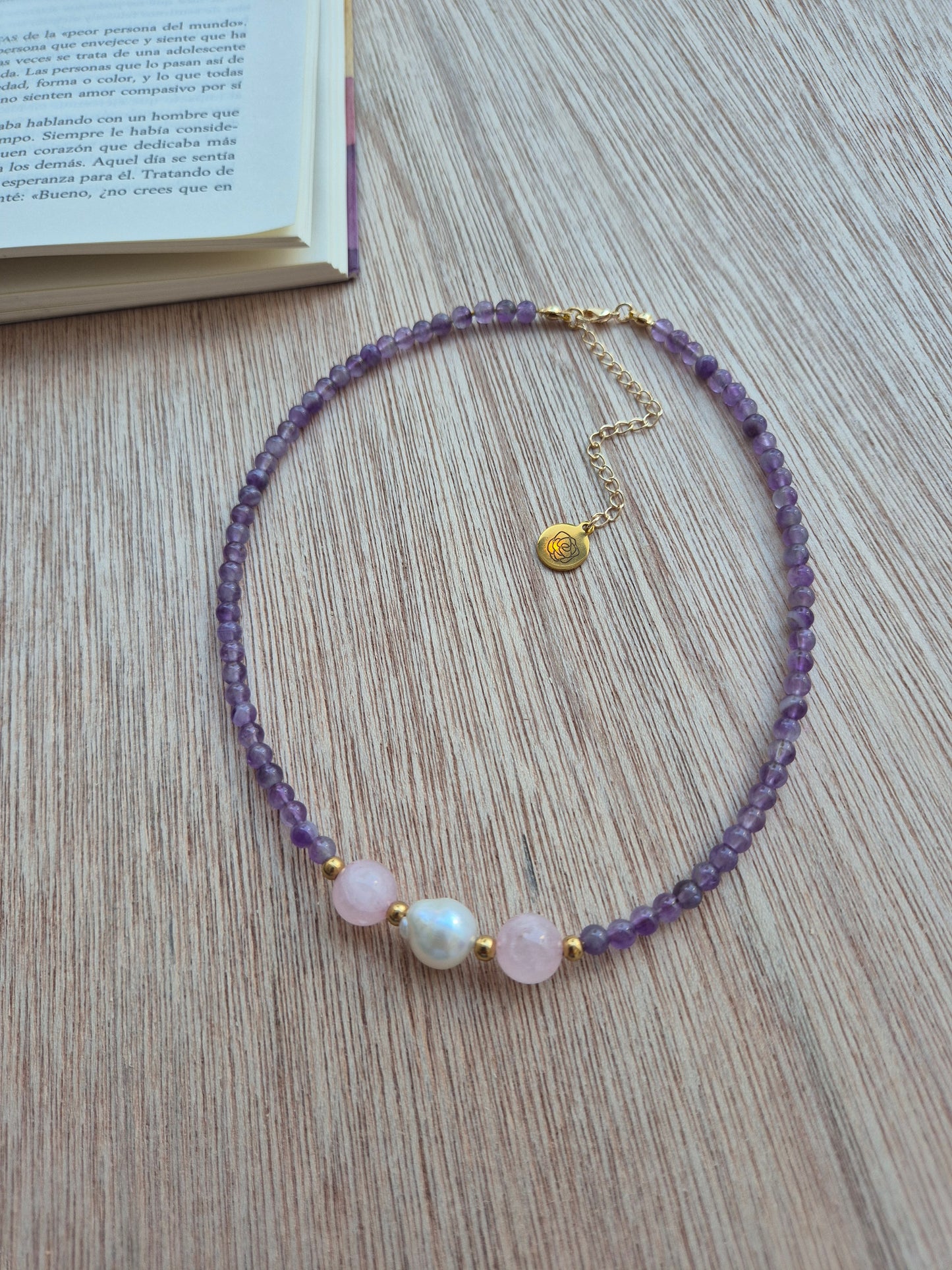 Choker amatista, cuarzo rosa y perla barroca